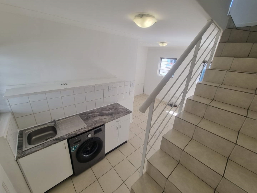 2 Bedroom Property for Sale in Maitland Western Cape